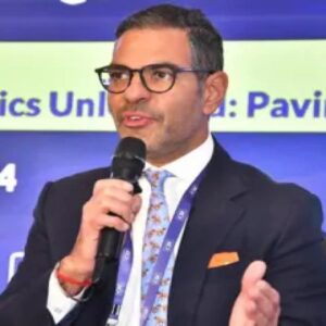 ari yutarak olen milyarderin mirasi kavga cikardi 7WXQznXl