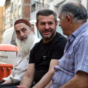 baskan cetinkaya ankara caddesinde esnaf ve vatandaslarla bir araya geldi Fn7D2Meh