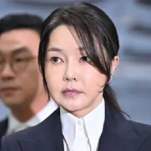 guney korenin tutuklu eski baskani yoon suk yeolun esi de tutuklandi iM6VlJTX