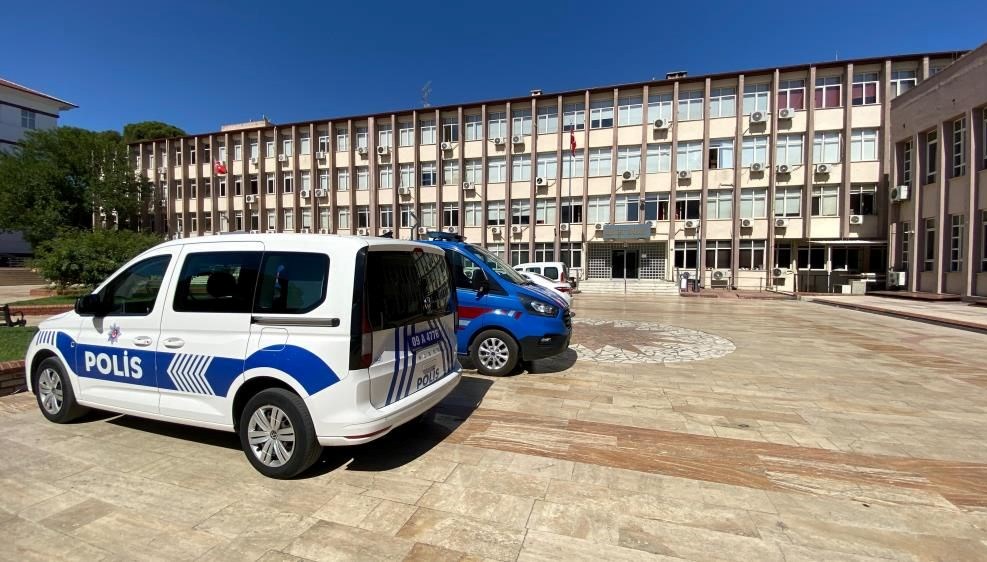 aydinda banka calisanina zimmet tutuklamasi 9xmMYe4U