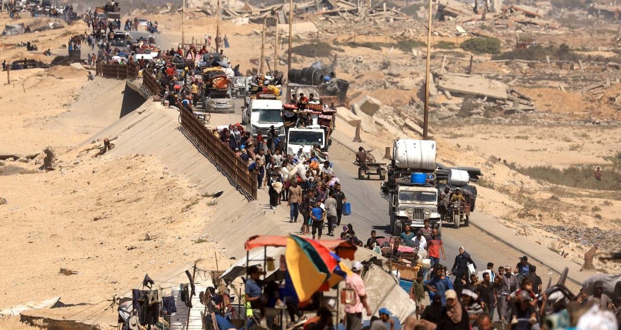 israil gazzede ilerlemeye devam ediyor 900 bin kisi her gun bombalardan kaciyor rVnDbudp