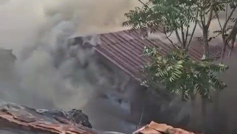 beyoglunda gecekondu alev alev yandi nUOrQiOh