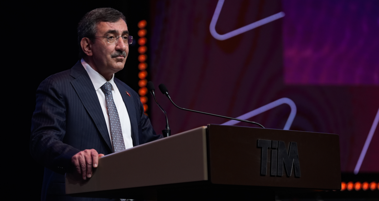 cumhurbaskani yardimcisi cevdet yilmaz ekonomik soguk savasin icindeyiz turkiye kararlilikla yoluna devam ediyor fH5pd5ZB