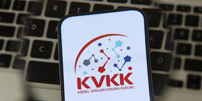 kvkk ogretmenlere dijital okuryazarlik seminerleri verecek BKr2duOi.jpg