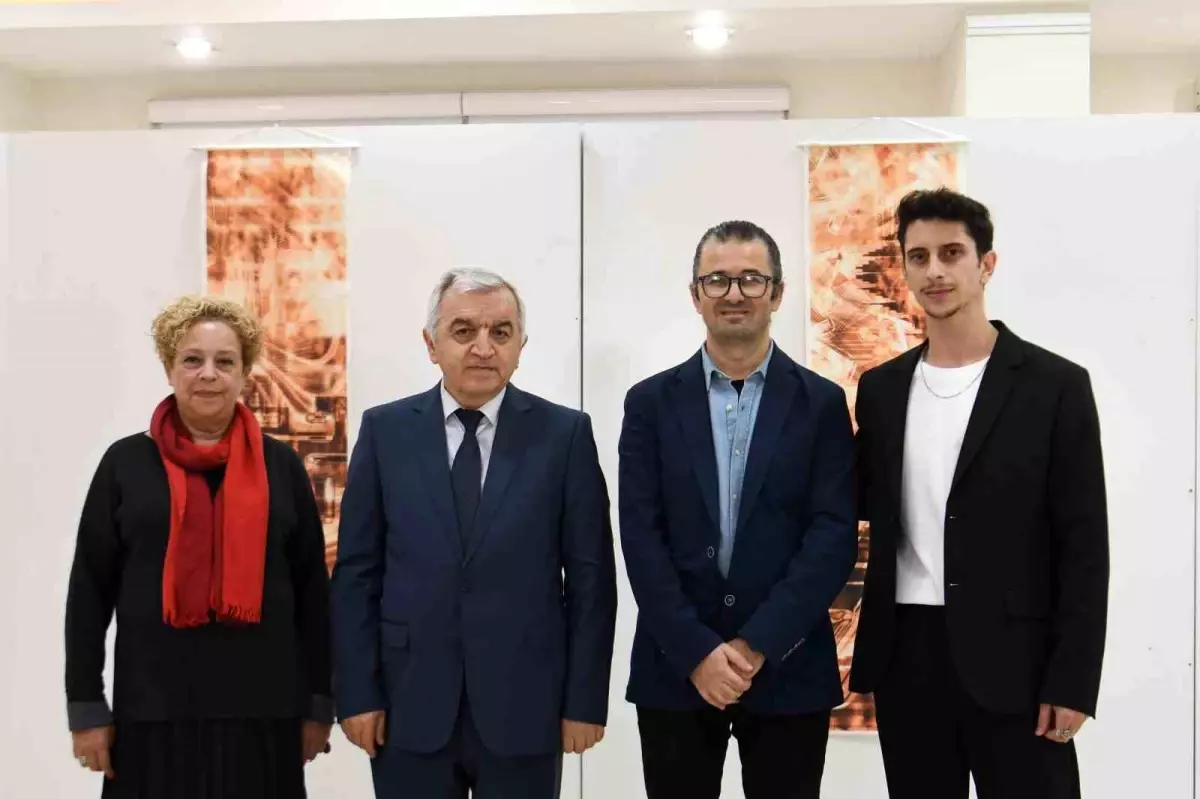 manisa motifleri modern tasarimla bulustu zDxdBAWZ.jpg