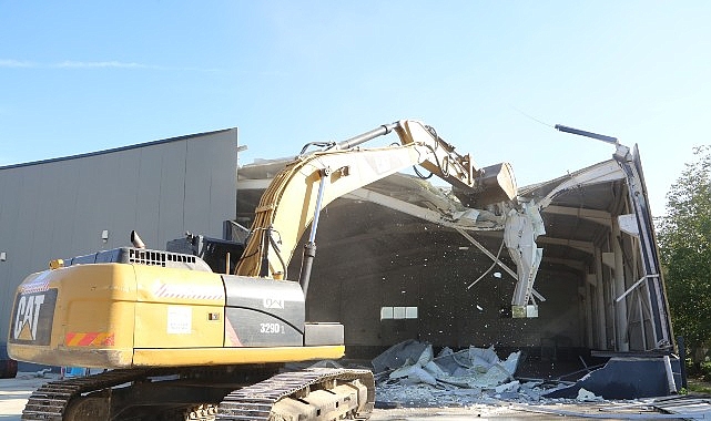 niluferde imara aykiri iki yapi yikildi g7Zp6kCr.jpg