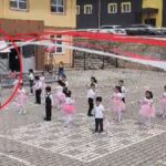 Anaokulu Gösterisinde Tabela Kazası: Öğrenciler Şanslı Kurtuldu