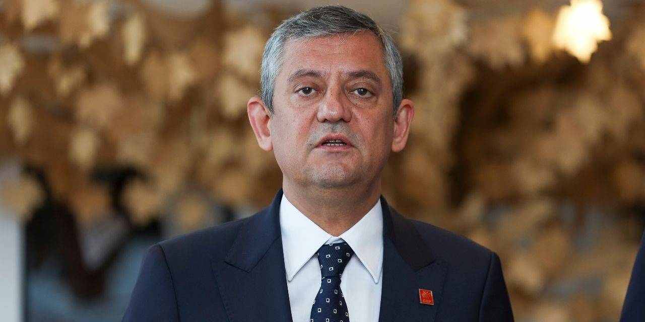 Özgür Özel, Ekrem İmamoğlu ve Onursal Adıgüzel ile Bir Araya Geldi