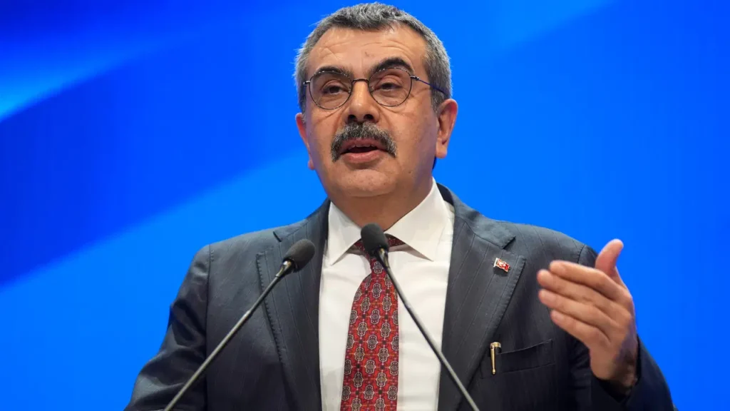 Okul Güvenliği ve Eğitimde Yeni Yaklaşımlar: Bakan Tekin’den ‘Türkiye Yüzyılı Maarif Modeli’ Vurgusu