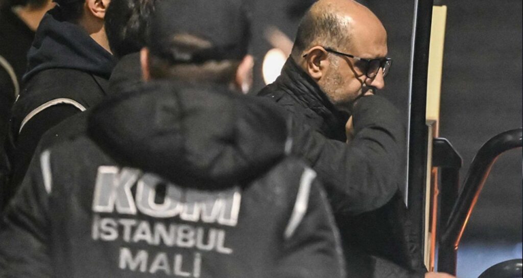 “Aziz İhsan Aktaş Davasında Dört Kişi Tahliye Edildi; Belediye Başkanlarının Tutukluluğu Sürüyor”