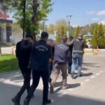 Batman’da İki Araçta 13 Tane Tabanca Ele Geçirildi