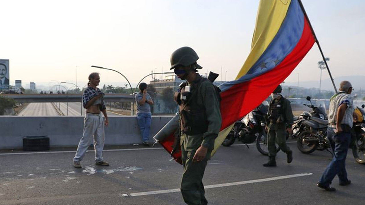 23 Yıl Sonra Özgürlüğe: Venezuela’da Üç Eski Polis Memuru Serbest Bırakıldı