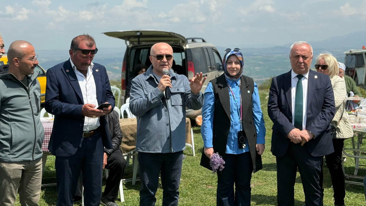 İYİ Partili Erhan Usta: “Köylünün Toprağını Yok Sayan Projelere Karşı Çıkacağız”
