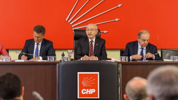 CHP’de Disiplin Süreci: İhracın Gündemi ve Toplantı Detayları